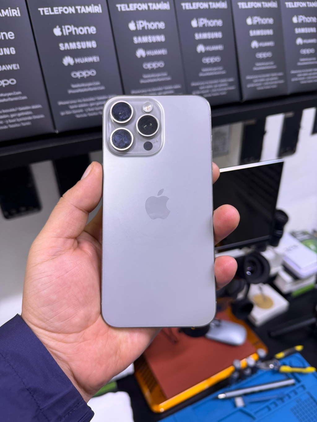 iPhone 13 Ekran Değişimi Antalya